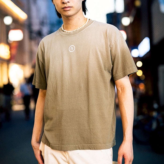 Hidden NY / ヒドゥンニューヨーク エンブロイダード ロゴ ウォッシュド Tシャツ 501embroideredw