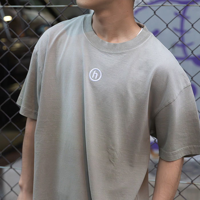 Hidden NY / ヒドゥンニューヨーク エンブロイダード ロゴ ウォッシュド Tシャツ 501embroideredw